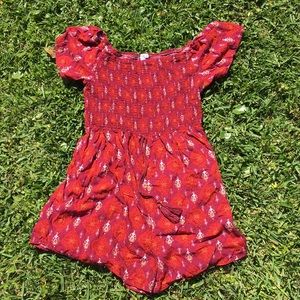 A large romper.❤️